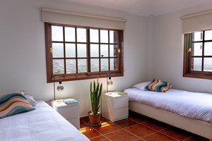 Santa Úrsula 25% Christmas discount 766.022727272727 stay image